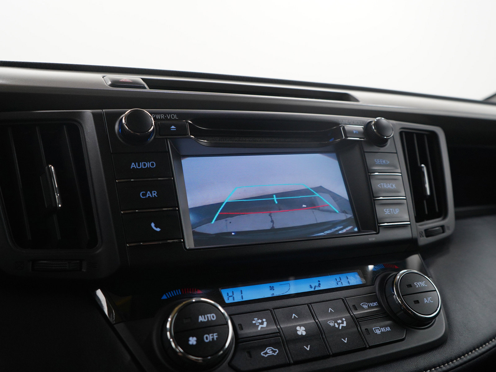 Used 2018 Toyota RAV4 XLE AWD/4WD image 26