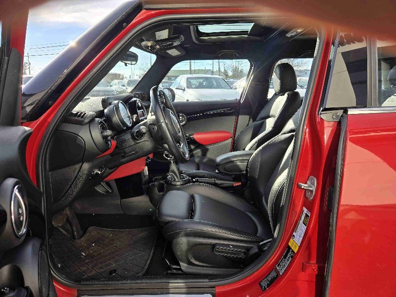 Used 2016 MINI Cooper S image 9