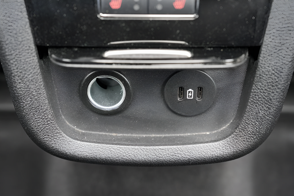 Used 2023 Lincoln Nautilus Reserve AWD/4WD image 20