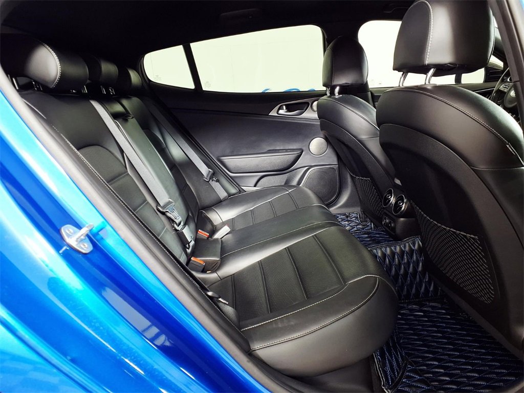 Used 2020 Kia Stinger GT2 image 10