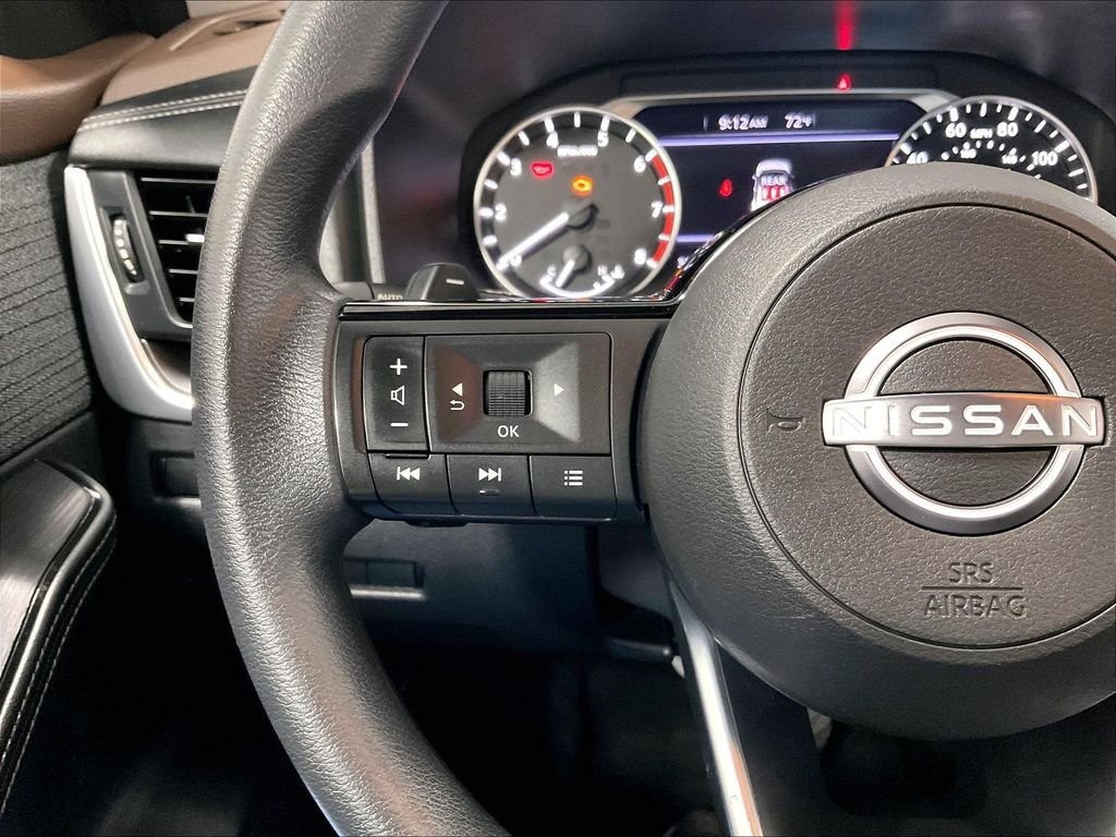Used 2023 Nissan Rogue SV AWD/4WD image 22