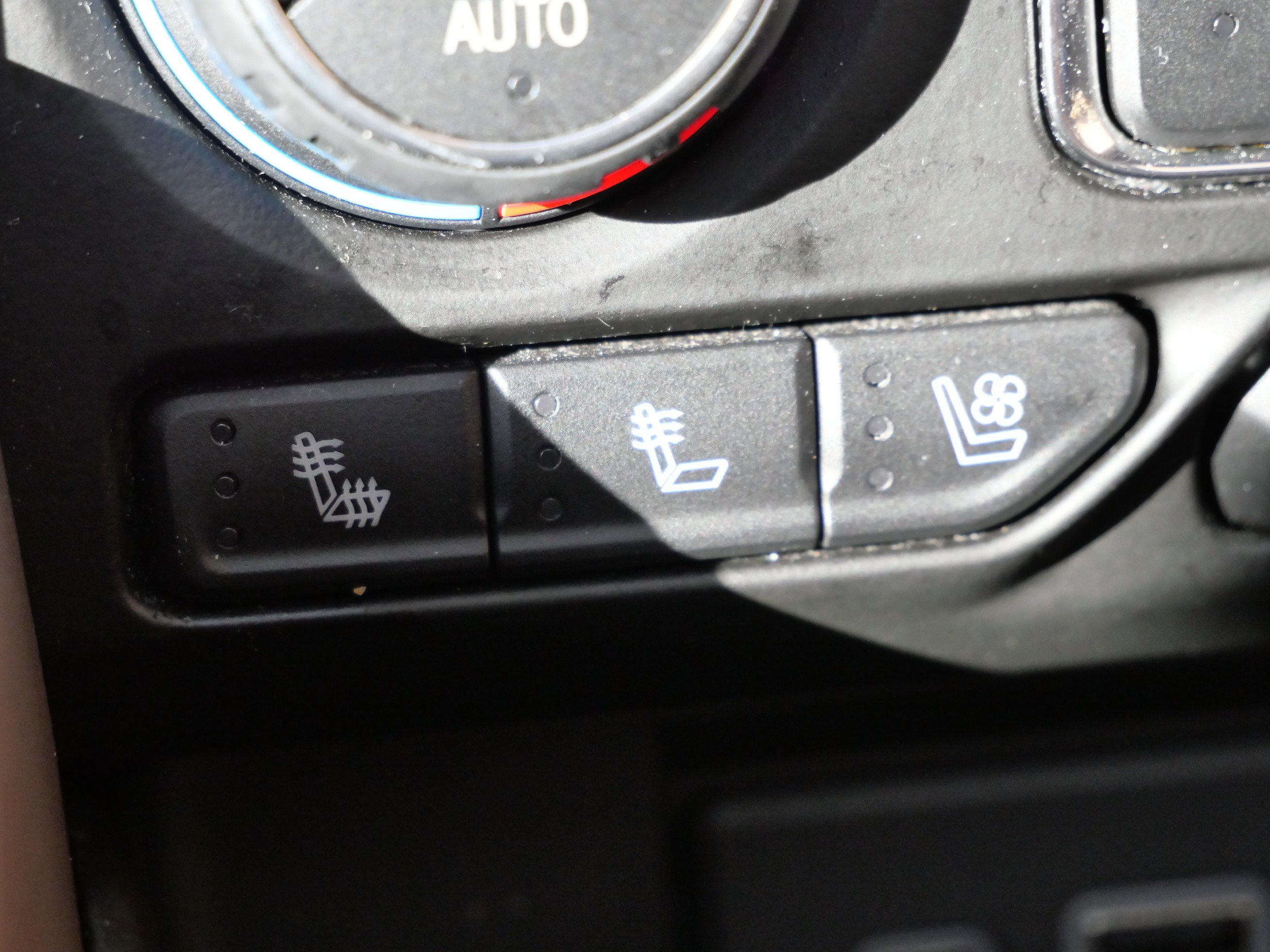 Used 2021 Chevrolet Tahoe High Country w/ Premium Package image 21