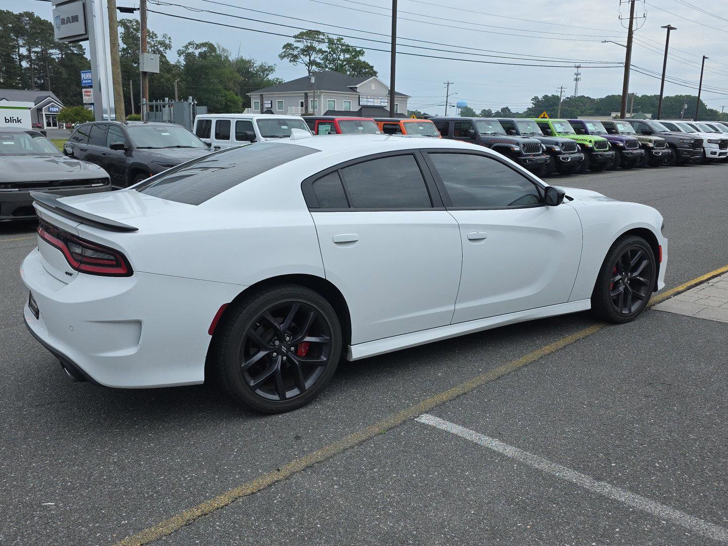 Used 2022 Dodge Charger GT w/ Plus Group RWD image 4