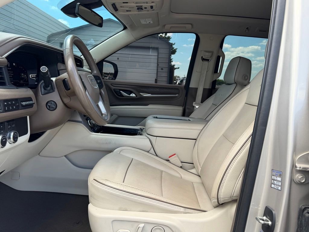 Used 2022 GMC Yukon Denali AWD/4WD image 12