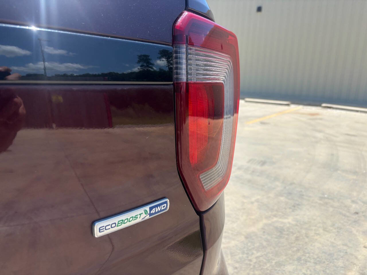 Used 2018 Ford Explorer Sport w/ Equipment Group 401A image 9