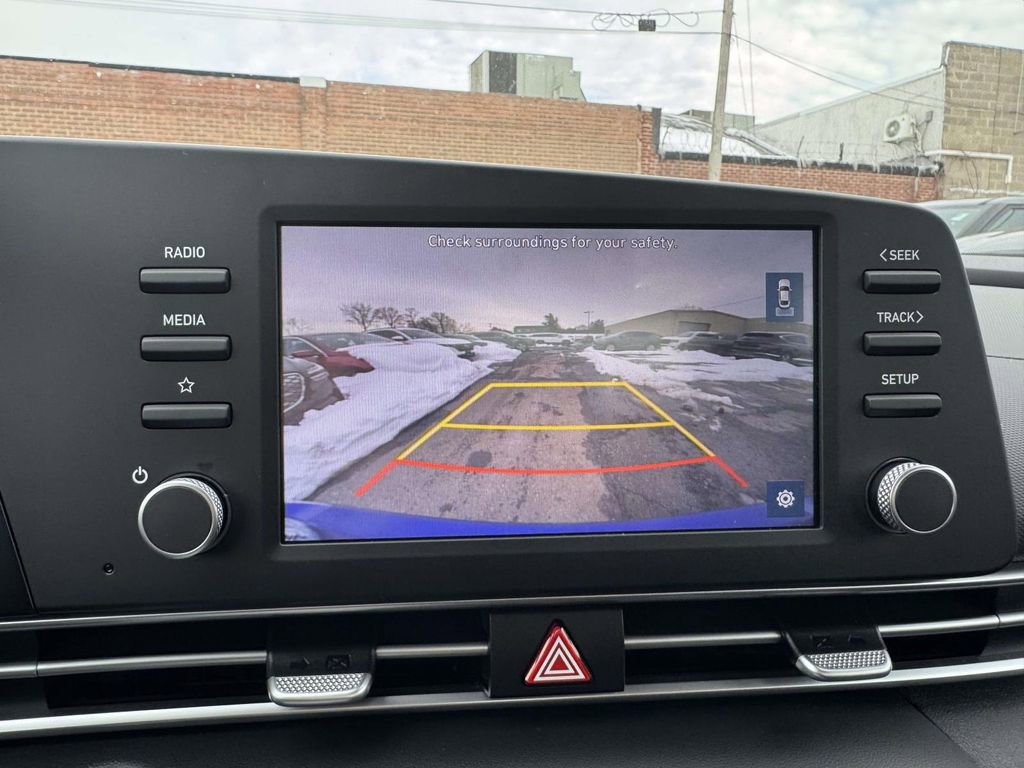 Certified 2023 Hyundai Elantra SEL image 24