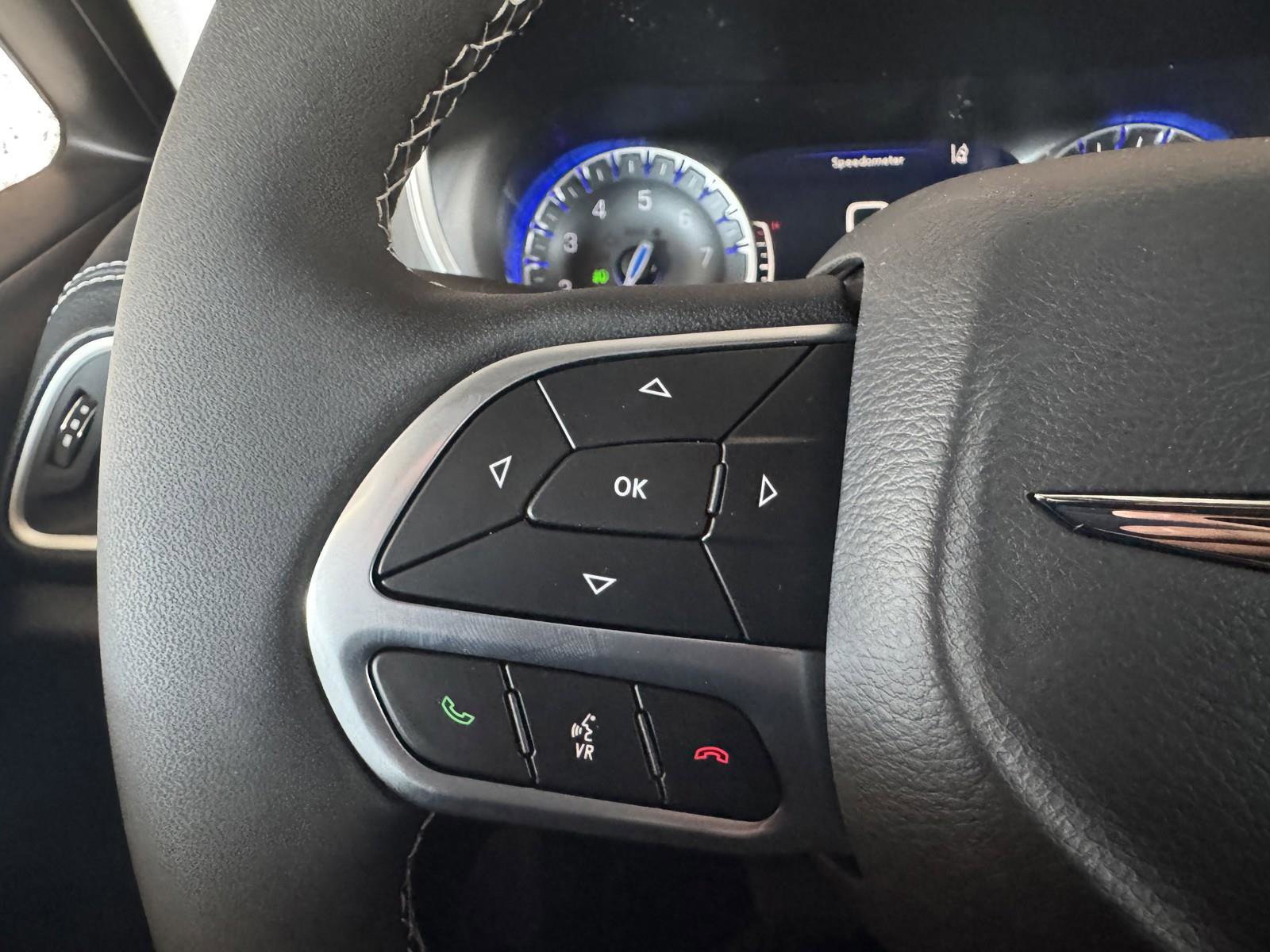 New 2026 Chrysler Pacifica Select image 19