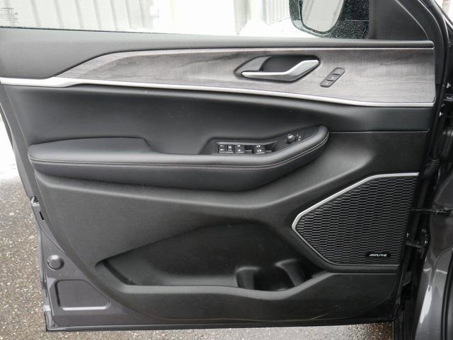 Used 2023 Jeep Grand Cherokee L Limited image 14