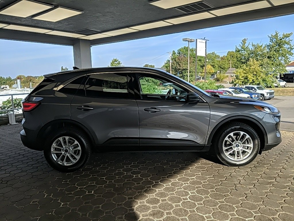 Certified 2022 Ford Escape SE w/ Convenience Package image 4