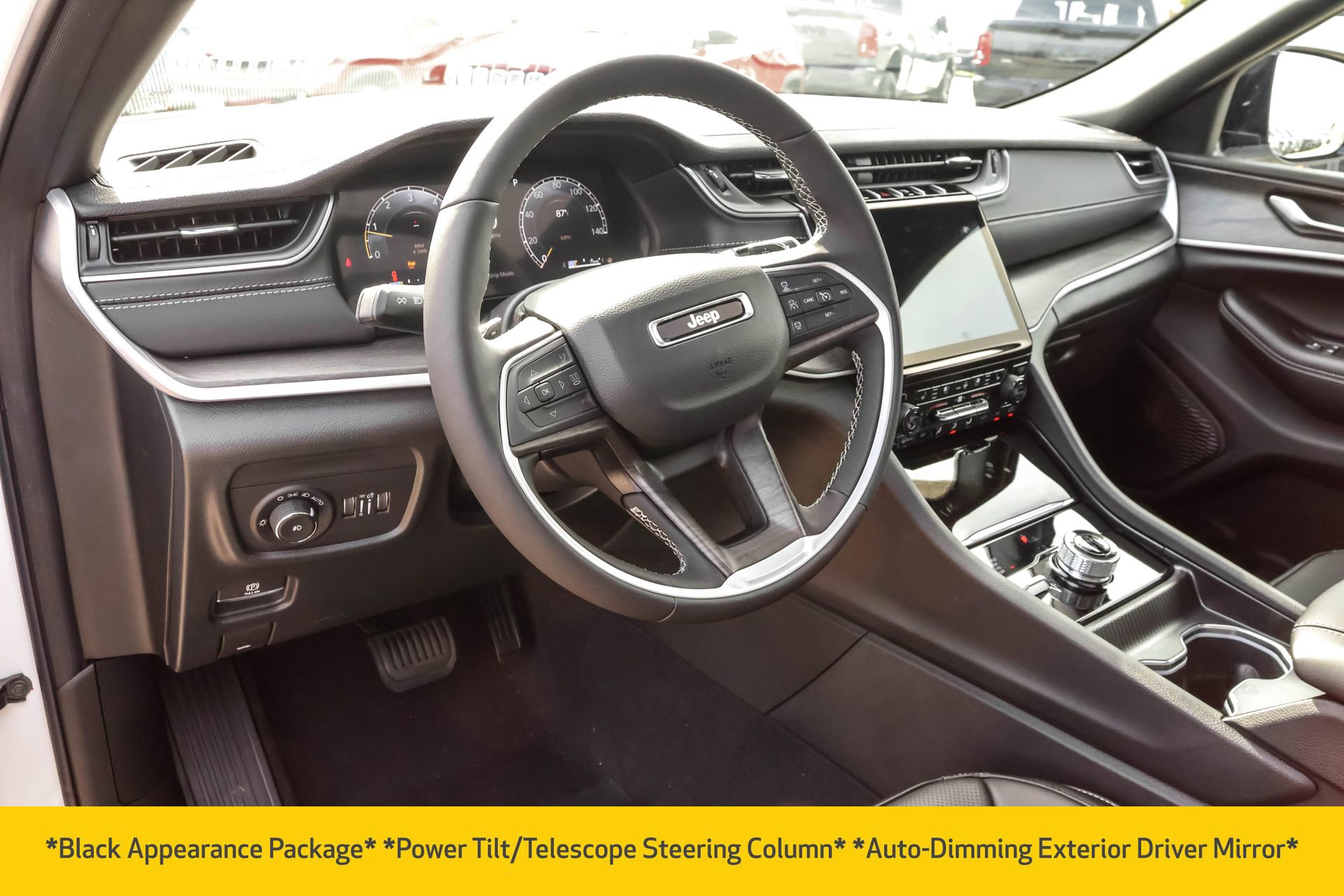 New 2025 Jeep Grand Cherokee Limited w/ Luxury Tech Group II image 4