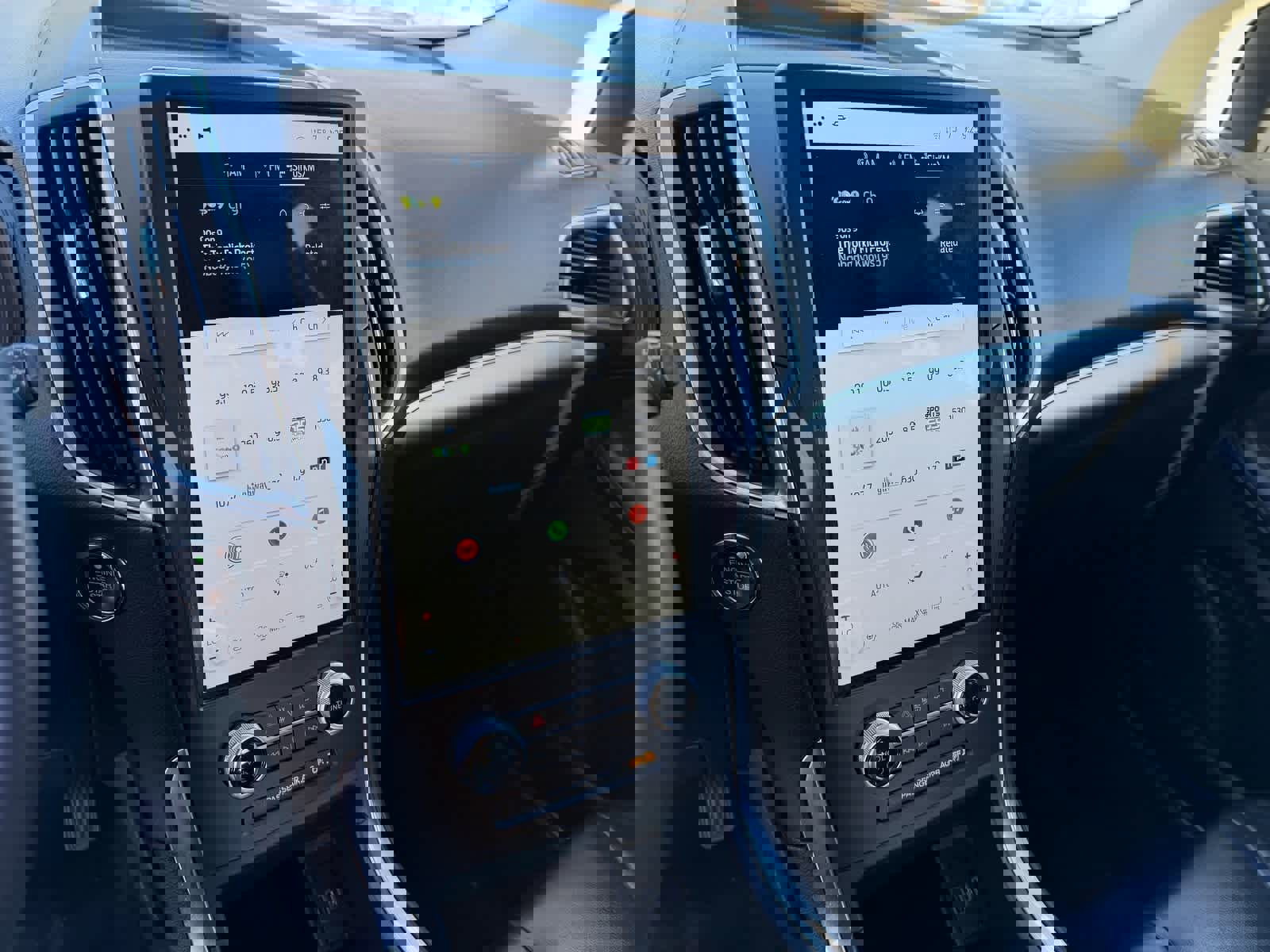 Used 2022 Ford Edge Titanium image 19