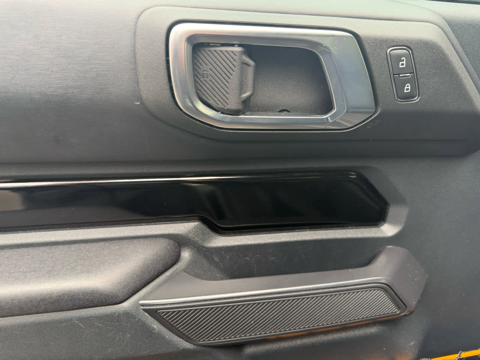 Used 2024 Ford Bronco Badlands image 11