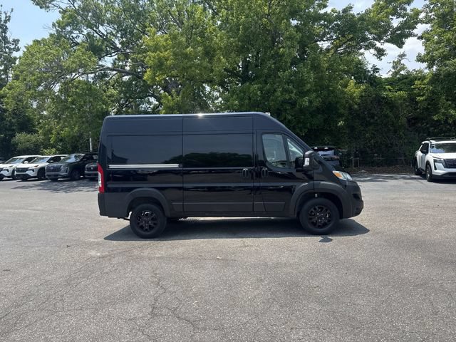 Used 2023 RAM ProMaster 2500 w/ Black Appearance Package FWD image 4