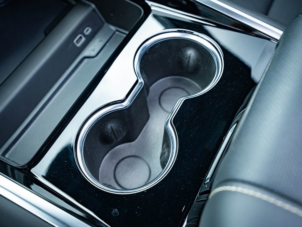 Used 2025 Chevrolet Tahoe Premier image 39