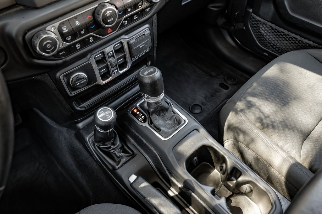 Used 2021 Jeep Wrangler Unlimited Sport image 34