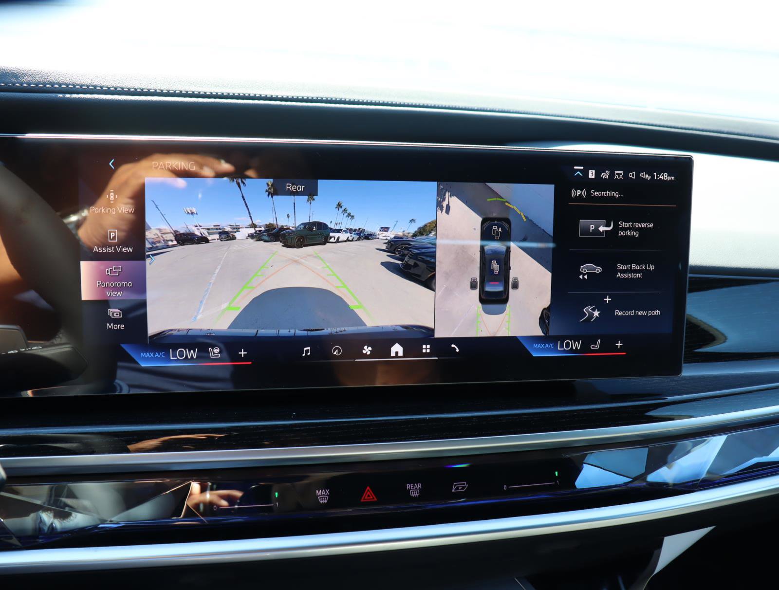 New 2026 BMW 740i w/ Premium Package image 24