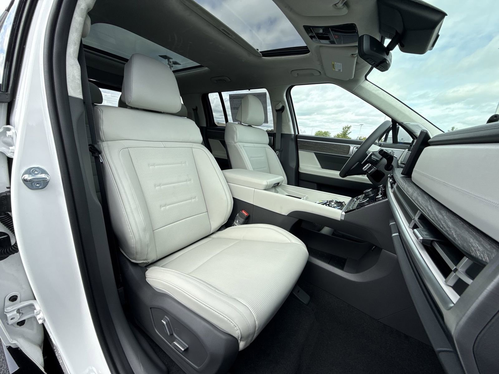 New 2026 Hyundai Santa Fe Calligraphy AWD/4WD image 28