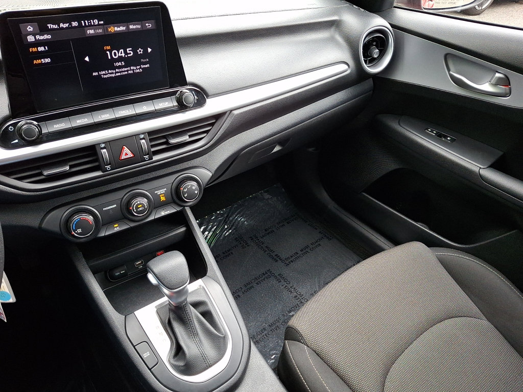 Used 2024 Kia Forte LXS FWD image 28