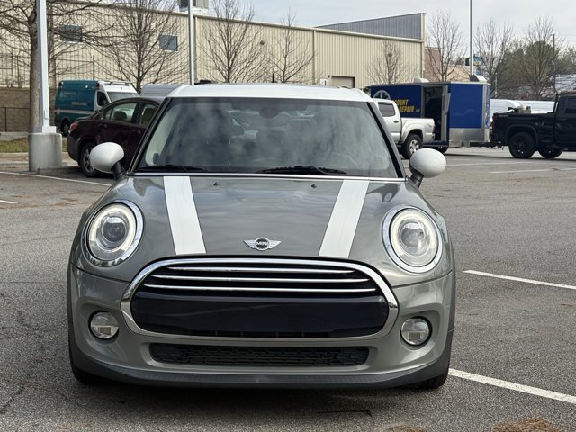 Used 2016 MINI Cooper 4-Door Hardtop video 2