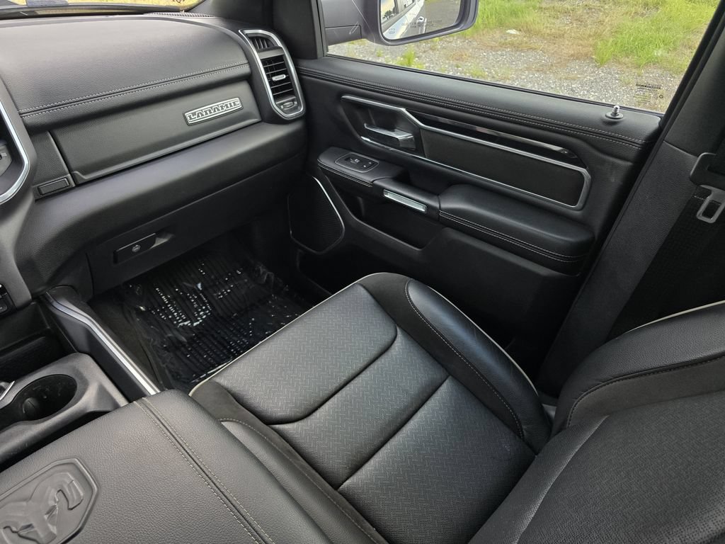Used 2022 RAM 1500 Laramie w/ Sport Appearance Package AWD/4WD image 21