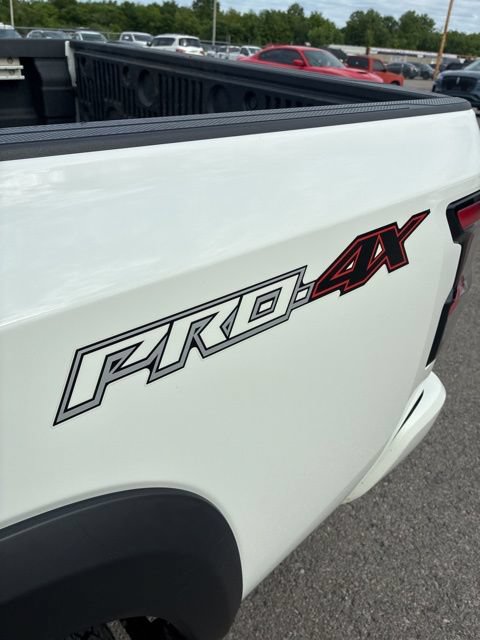 Used 2023 Nissan Frontier PRO-4X w/ Pro Convenience Package AWD/4WD image 11