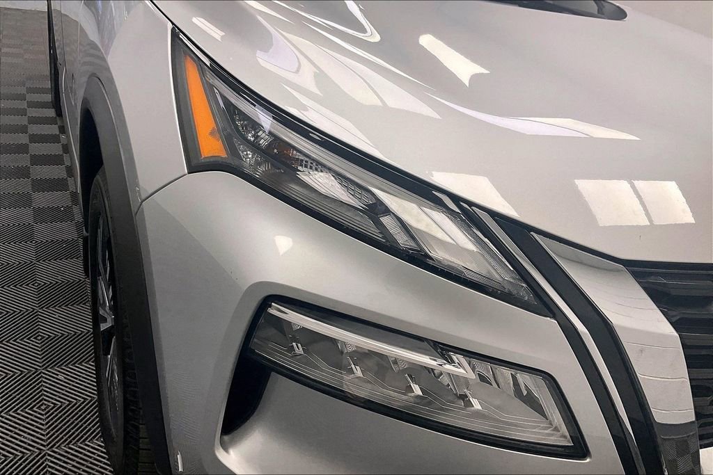 Certified 2022 Nissan Rogue SV image 25