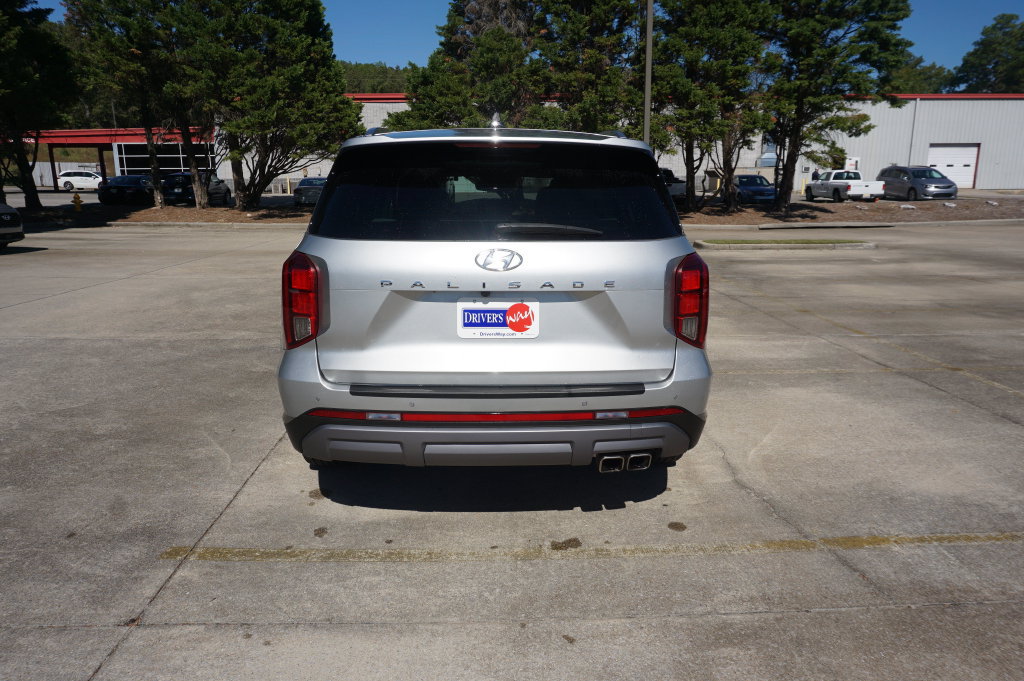 Used 2024 Hyundai Palisade SEL FWD image 25