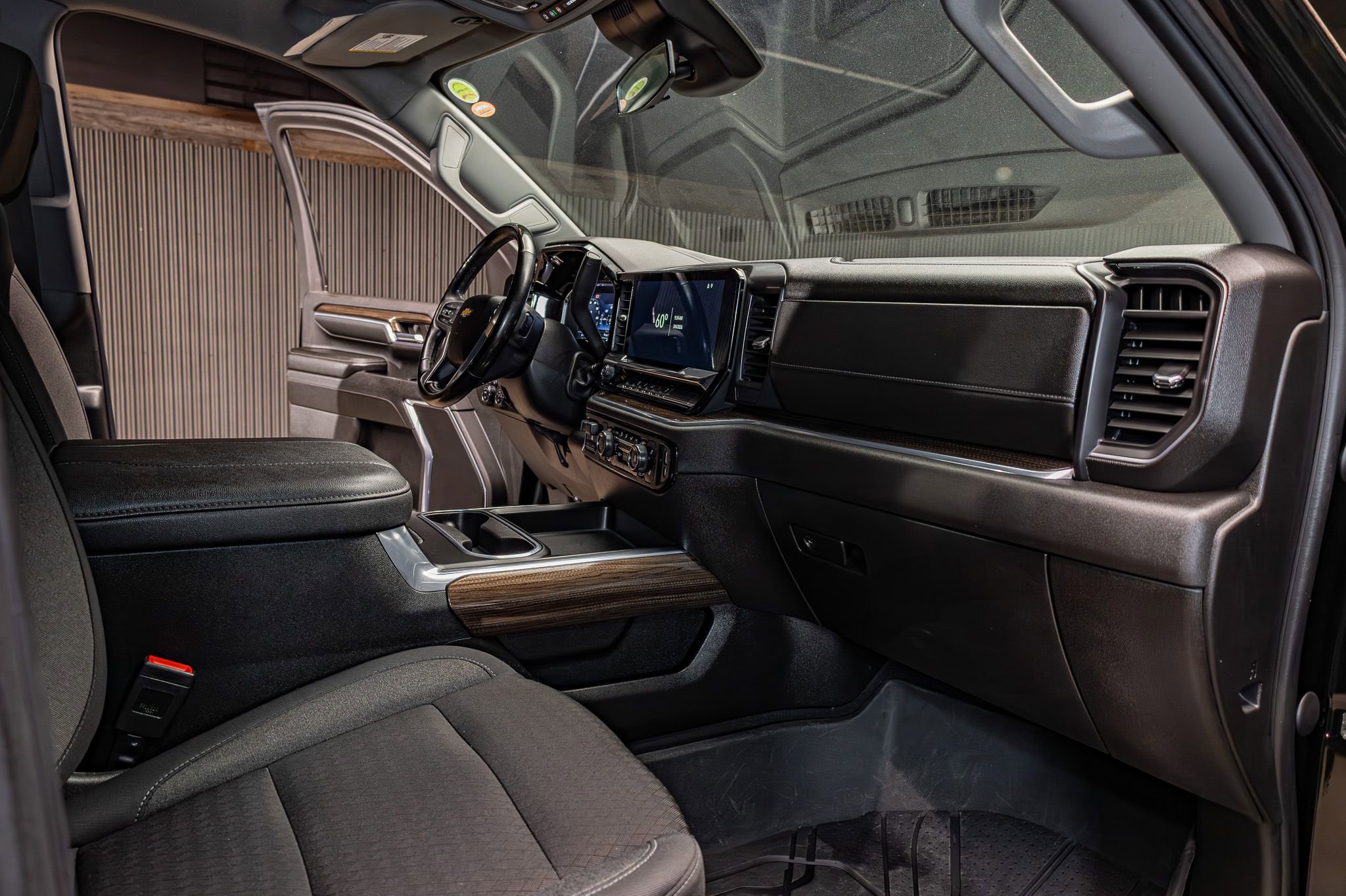 Used 2024 Chevrolet Silverado 2500 LT w/ Convenience Package AWD/4WD image 20