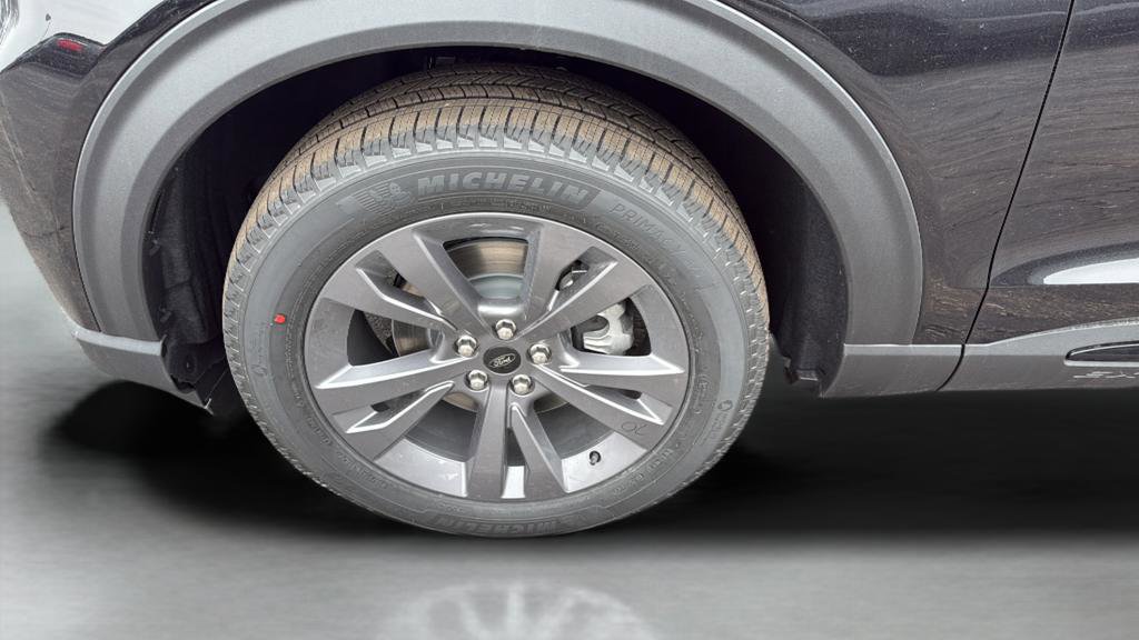 New 2026 Ford Explorer Active w/ Active Comfort Package image 47