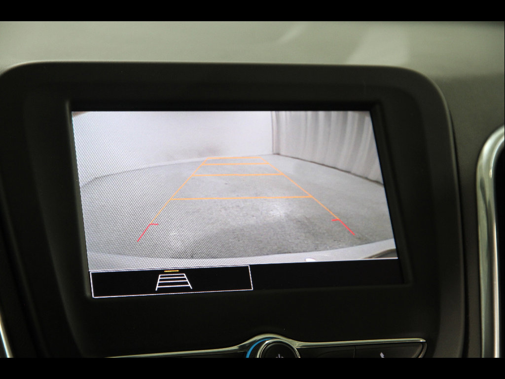 Used 2023 Chevrolet Equinox LS w/ Midnight Edition image 13