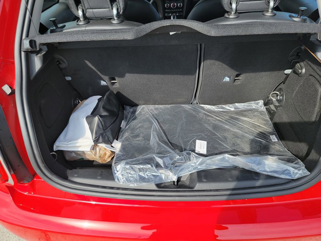 Used 2021 MINI Cooper 2-Door Hardtop w/ Storage Package FWD image 15