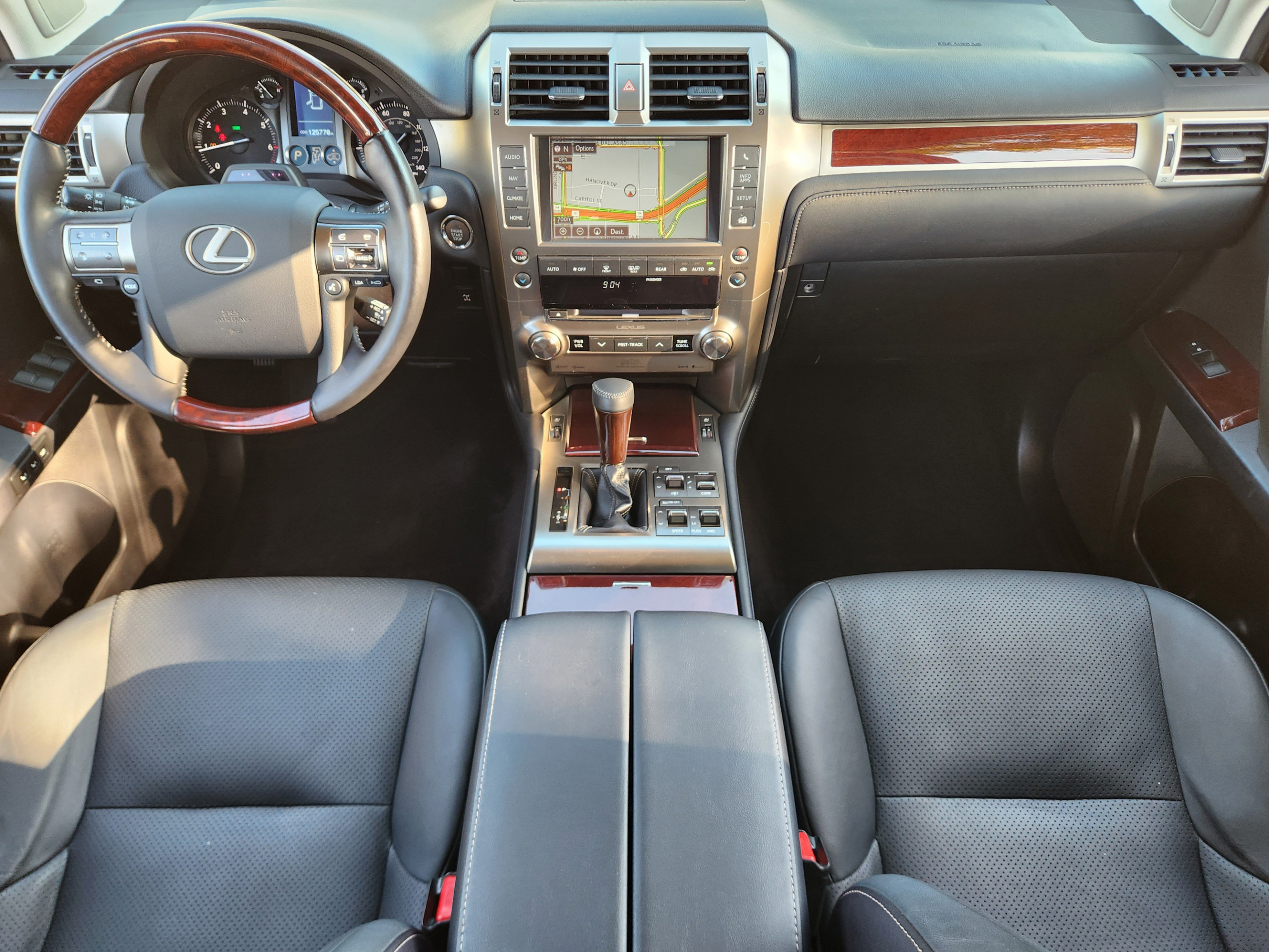 Used 2016 Lexus GX 460 Luxury AWD/4WD image 25