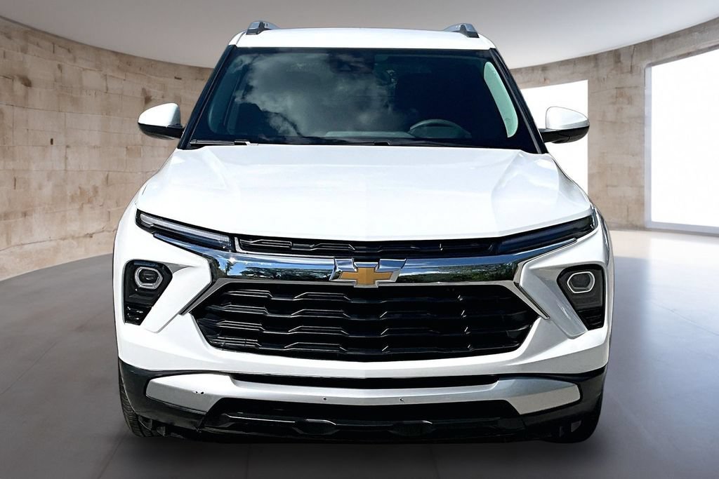 Used 2026 Chevrolet TrailBlazer LT FWD image 4