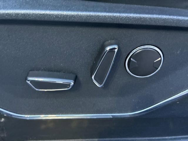 Used 2023 Ford F150 Platinum w/ Equipment Group 701A High image 10