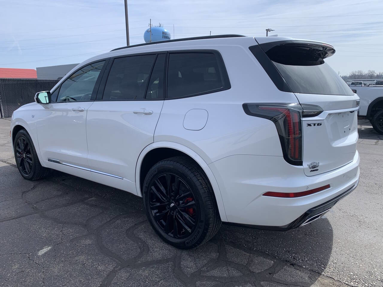 Used 2023 Cadillac XT6 Sport image 6