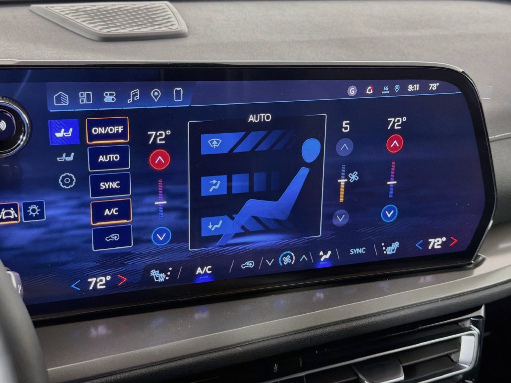 New 2027 Chevrolet Traverse LT w/ Enhanced Driving Package FWD image 16
