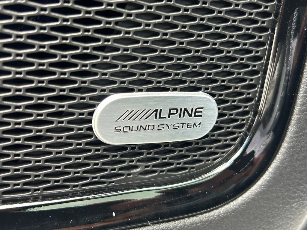 New 2025 Jeep Compass Latitude w/ Sun & Sound Group AWD/4WD image 24