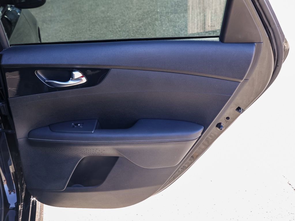 Used 2023 Kia Forte GT-Line w/ GT-Line Technology Package image 18