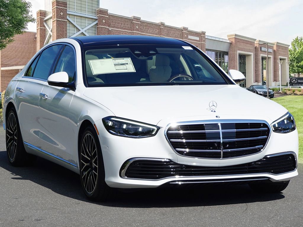 New 2026 Mercedes-Benz S 580 4MATIC Sedan image 3