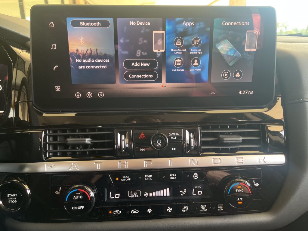 New 2026 Nissan Pathfinder SL FWD image 18