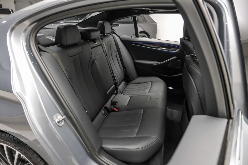 Used 2023 BMW 530i w/ Premium Package RWD image 36