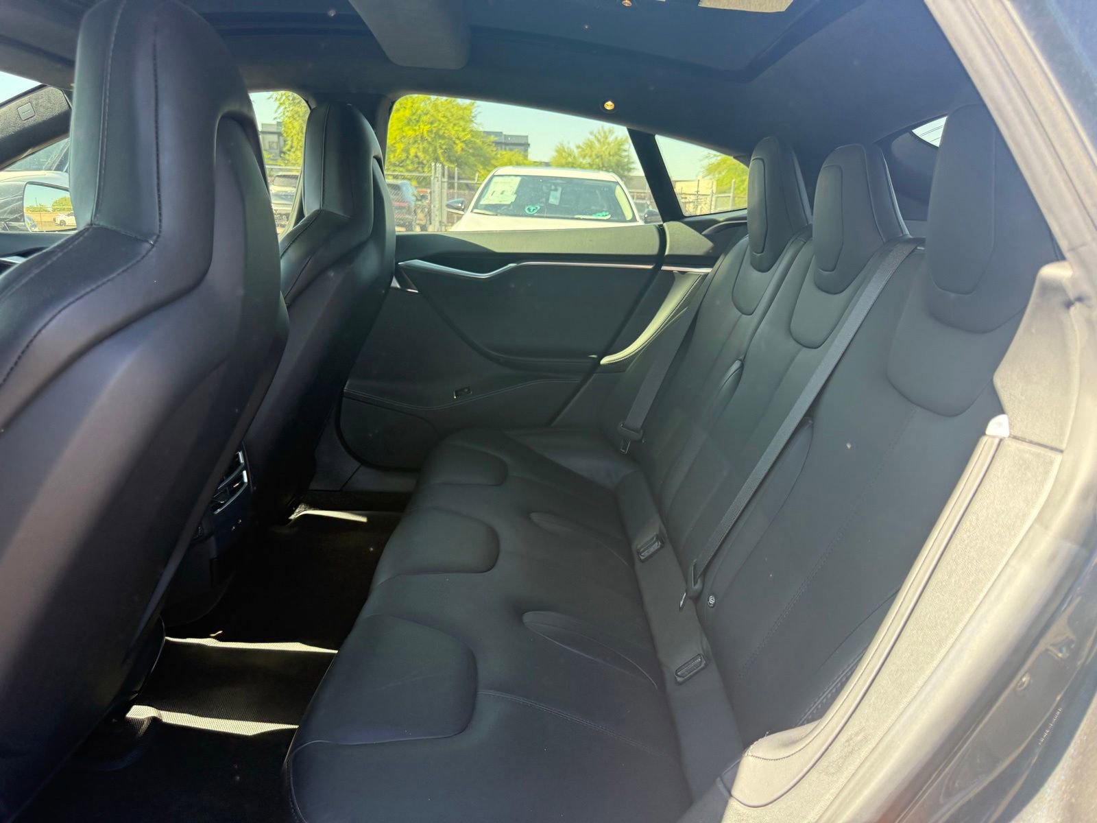 Used 2016 Tesla Model S 70D AWD/4WD image 10