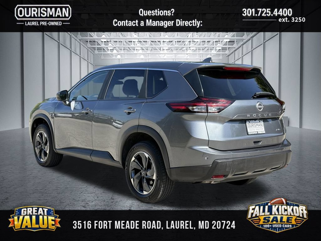 Used 2025 Nissan Rogue SV AWD/4WD image 4