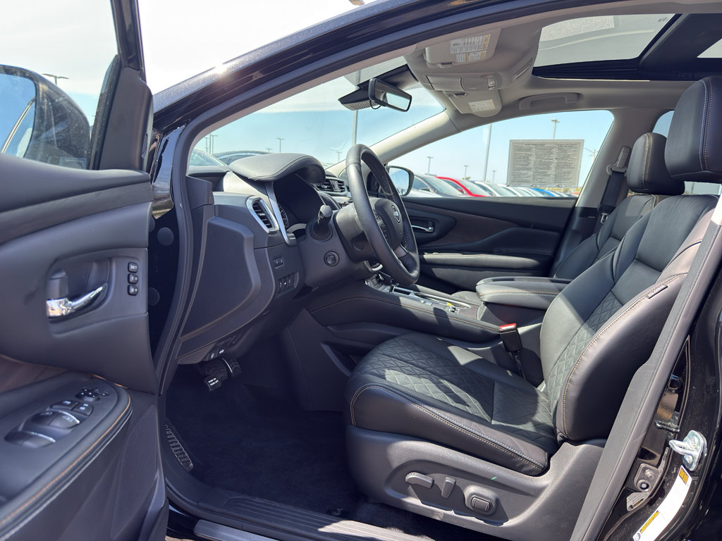 Certified 2024 Nissan Murano Platinum w/ Cargo Package AWD/4WD image 11