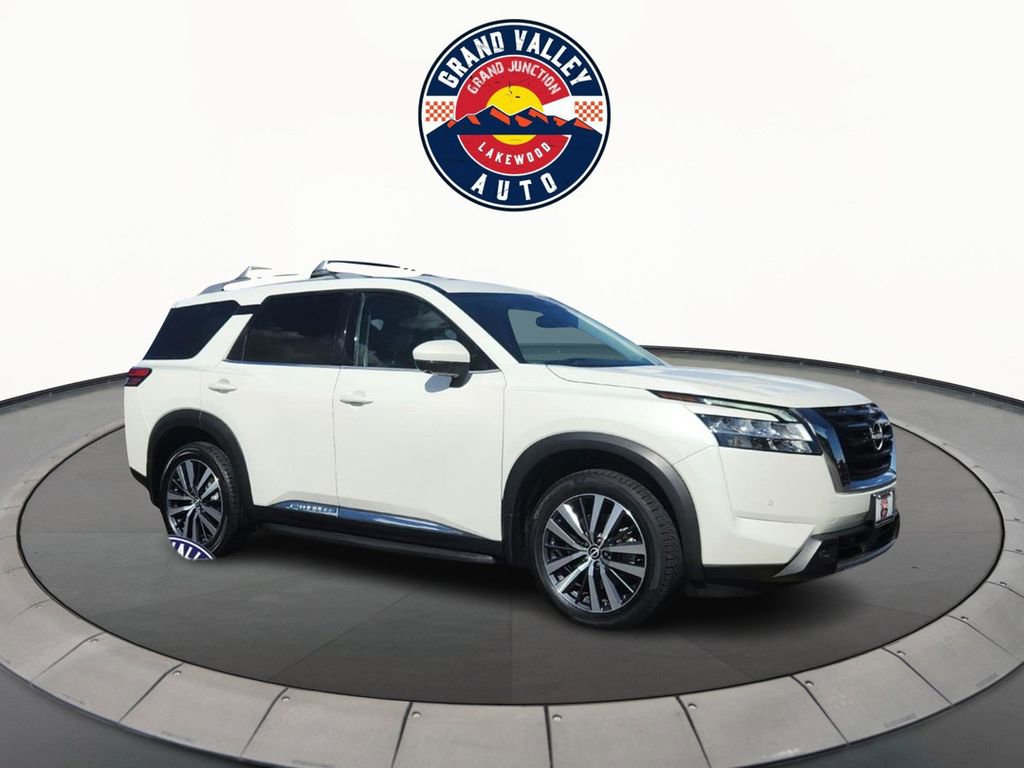 Used 2022 Nissan Pathfinder Platinum w/ Lighting Package (N93)