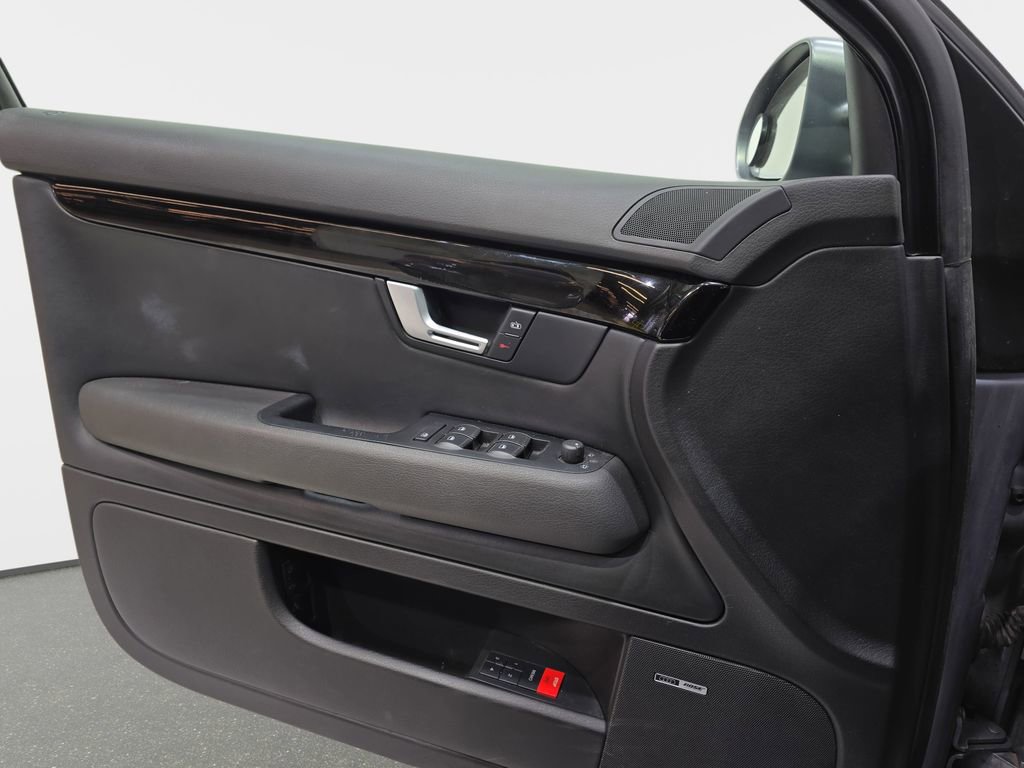 Used 2008 Audi RS 4 Sedan AWD/4WD image 28