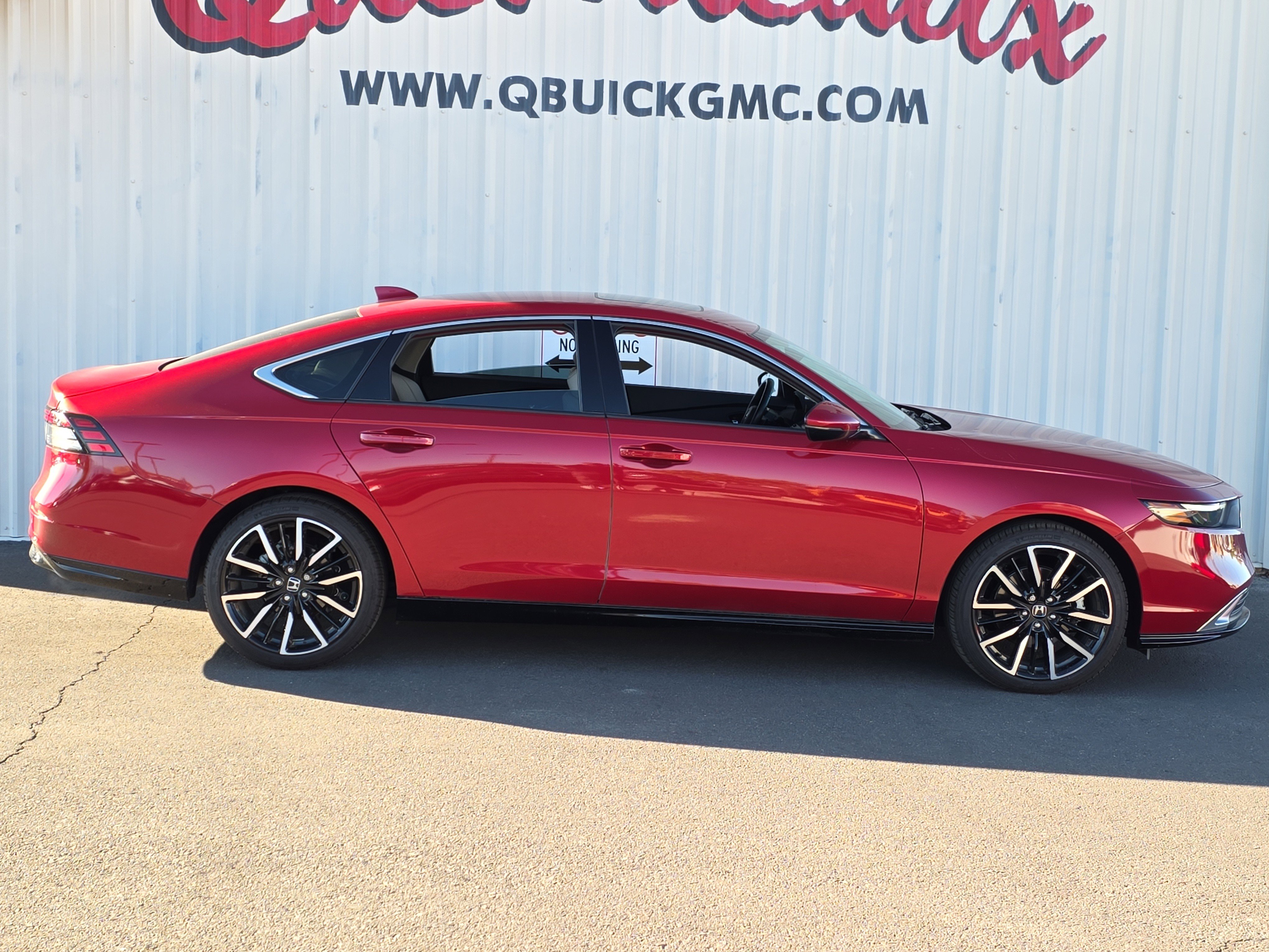 Used 2023 Honda Accord Touring image 10