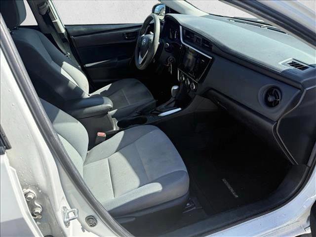 Used 2017 Toyota Corolla L w/ Carpet Mat Package (TMS) FWD image 17