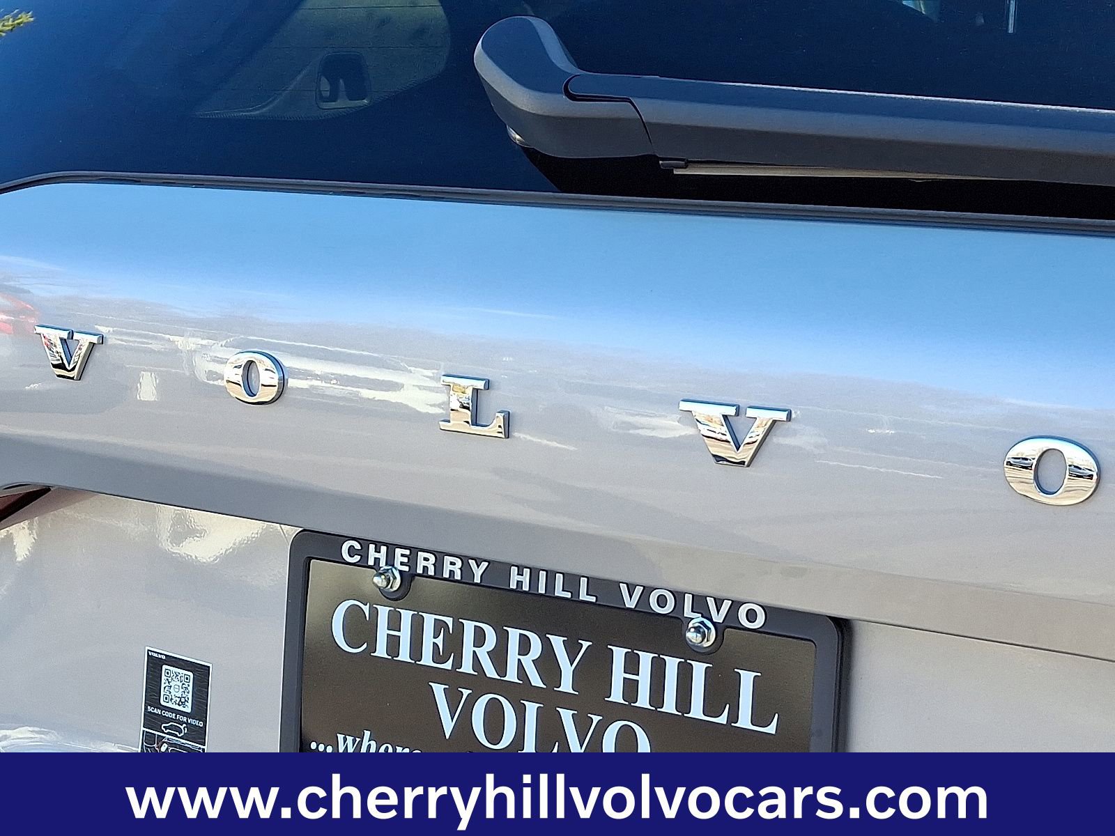 Certified 2025 Volvo XC60 B5 Plus image 31