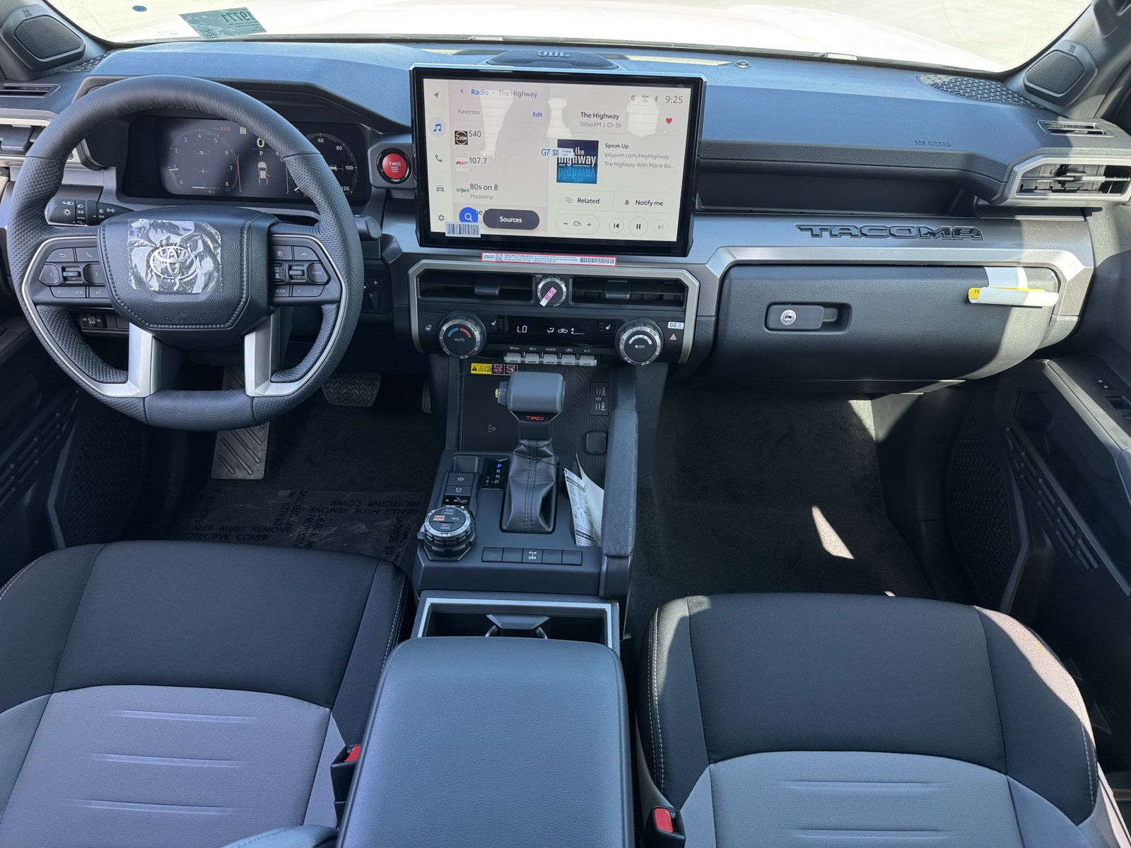 New 2026 Toyota Tacoma TRD Off-Road w/ TRD Off Road Upgrade Package AWD/4WD image 4